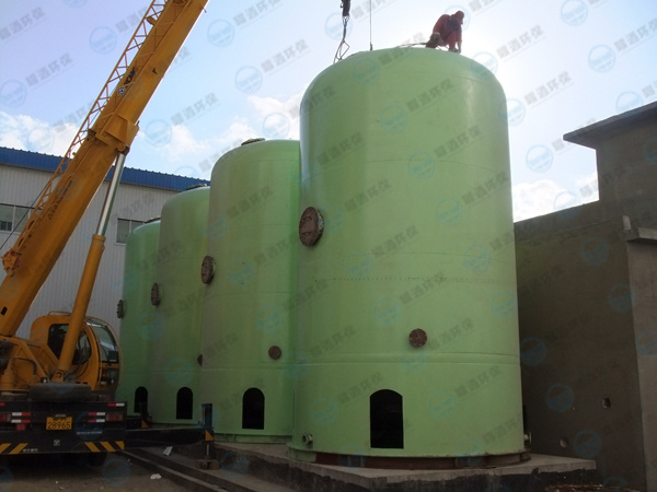 高速過濾器現(xiàn)場就位 高速過濾器現(xiàn)場就位